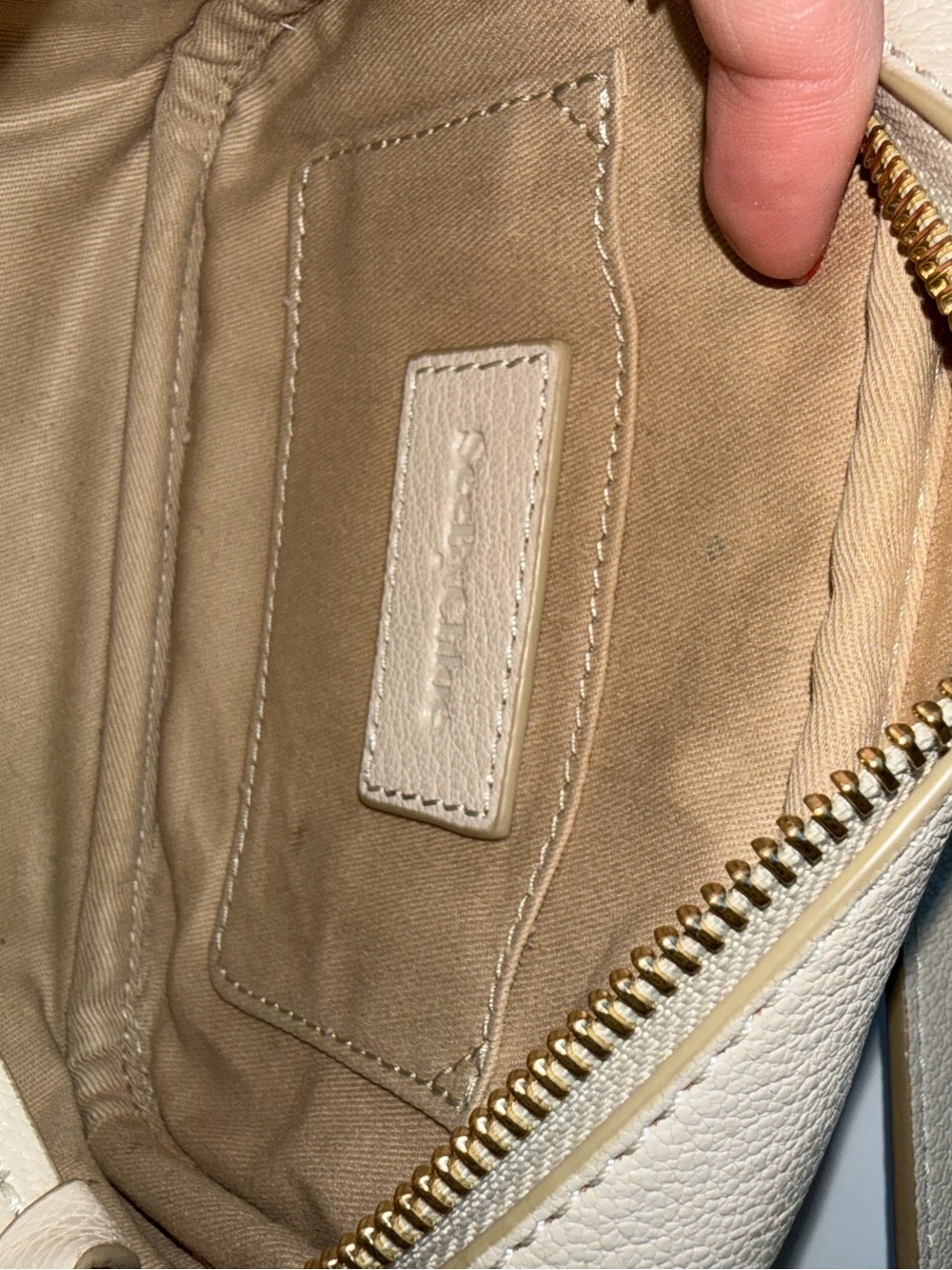 See by Chloe Camera Crossbody - Picture 8 of 9